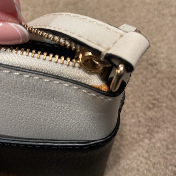 Kate Spade Crossbody Bag - Picture 6 of 6